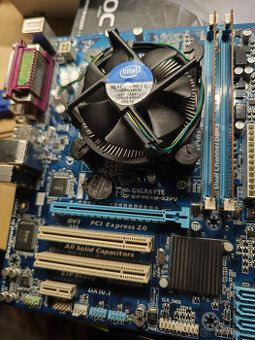 Základní deska Gigabyte + i5 3470 (3,2-3,6Ghz) +8GB paměti