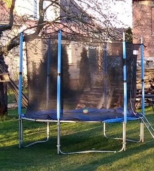 Trampolina