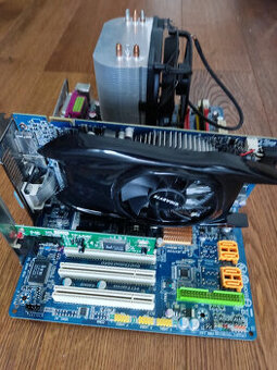 Základová deska GIGABYTE, CPU Core2Duo, 4G RAM, GPU HD5770