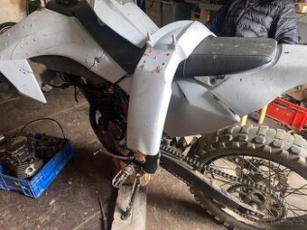 prodam dirt bike 250