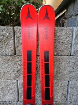 ATOMIC Redster S8 Revoshock C 156cm r-12,7. Model 2023/2024