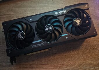Grafická karta TUF Radeon RX 7600 XT O16G GAMING
