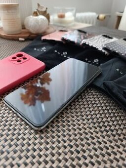 Mobilní telefon Xiaomi 11 lite 5G NE, 6GB/128GB