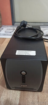 Záložní zdroj UPS, typ FSP EP 1000