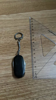 nožík - přívěsek; nůž multifunkční