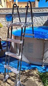 Bezpečnostní schůdky Marimex