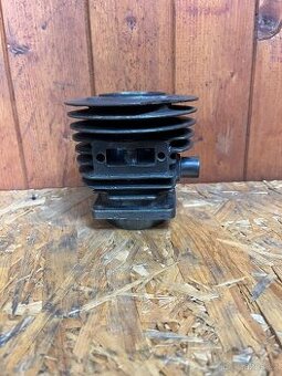 Předválečná ČZ 98 bezrychlostní válec motoru