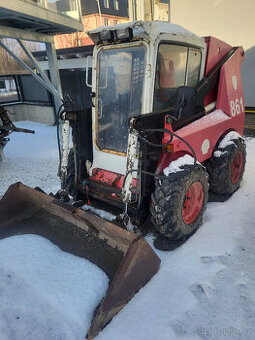 ponúkam šmykovy nakladač Novotný motor zetor 63