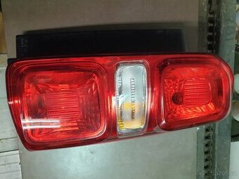 Zadní světlo Pravé Toyota Proace Peugeot Expert Opel Vivaro