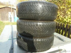 Zimní pneu SAVA 205/60R16 - 2 ks + 1 ks zdarma