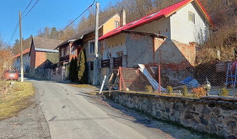 Venkovská chalupa (započatá reko.) Jílové u Prahy, Studené