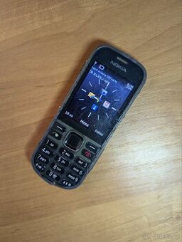 Nokia 3720