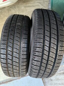 2x pneu 215/65/16 C Goodyear