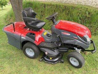 Zahradní traktor