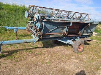 Lišta kombajnu E512, Podvozek