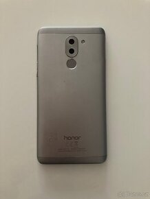 Mobilní telefon Honor