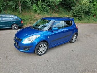 Suzuki Swift 1.2 VVTi, 4x4, rok 2011...