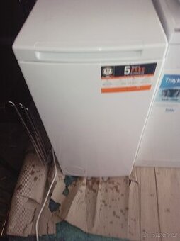 Pračka Whirlpool s horním plněním