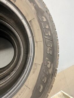 225/65/16C letní - 1