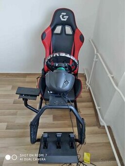 Herní volant k PC