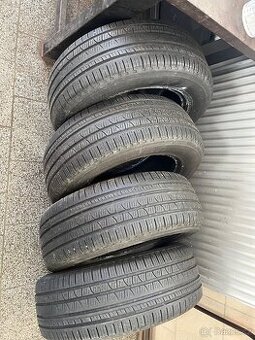 Pneu Pirelli 235/65 R17