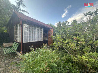 Prodej zahrady, 427 m², s chatou 27m², Košťany