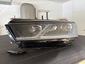 Levé přední světlo Škoda Octavia 4