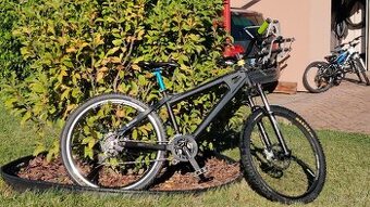 Bike s kvalitními komponenty