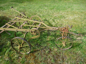 historický kultivátor veterán