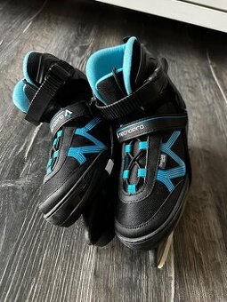 Posuvné lední brusle 33-36