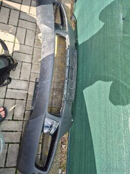 Predni nárazník bmw x5 e70 holý