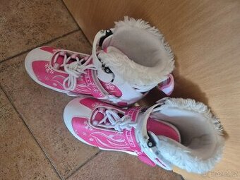 Dětské (dívčí) lední brusle Crowned