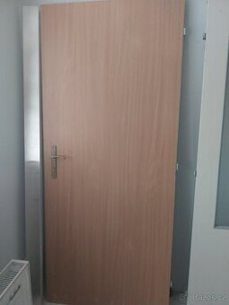 Dveře plne 90 Rravé