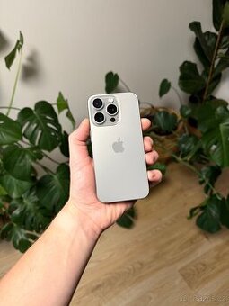 Apple iPhone 15 Pro 256GB Natural Titanium