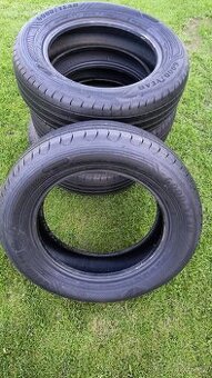 4ks letní pneu GOODYEAR 215/65 R17