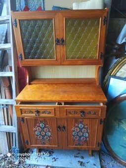 Starý selský nábytek malovaný pribornik,stůl zidle