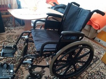 Invalidní vozík - 1