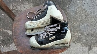 Brankarske brusle Bauer