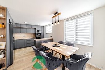 Prodej rodinného domu 230 m², Neratovice - Byškovice