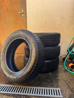 4x Zimní pneu. Nokian, 215 / 65 R17 103H XL