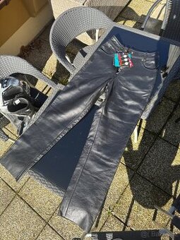 Kožené kalhoty na motorku