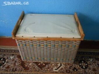 STARODÁVNÝ KOŠ NA PRÁDLO - VELMI SPĚCHÁ
