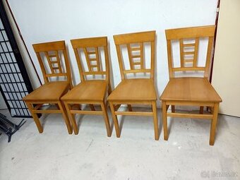 Prodám 4 x hezké židle z masivu-buk