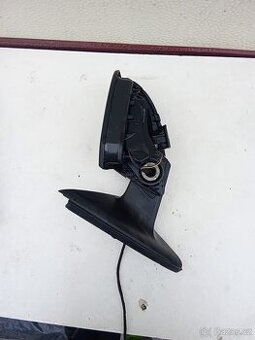 Pravý přední zrcátko škoda octavia III