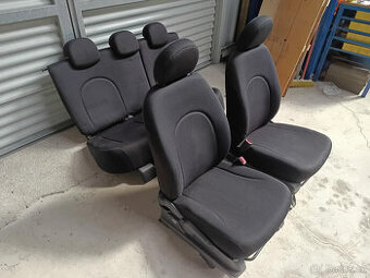 Daihatsu Sirion -- interier