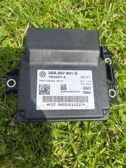 Řídící jednotka parkovací brzdy Passat B7