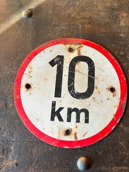 Značka na traktůrek rychlost 10 km/hod