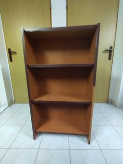 Skříňka / botník