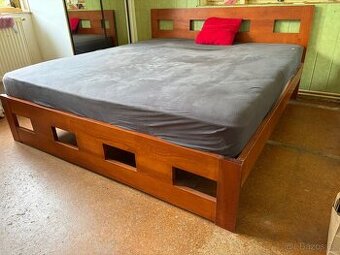 DŘEVĚNÁ POSTEL MASIV MANŽELSKÁ 180cm+ROŠTY+MATRACE-PC 50 tis