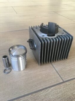 Válec po výbrusu Babetta 207 + pístní sada